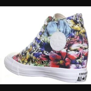 NWT Converse Chuck Taylor All Star Floral Wedge
