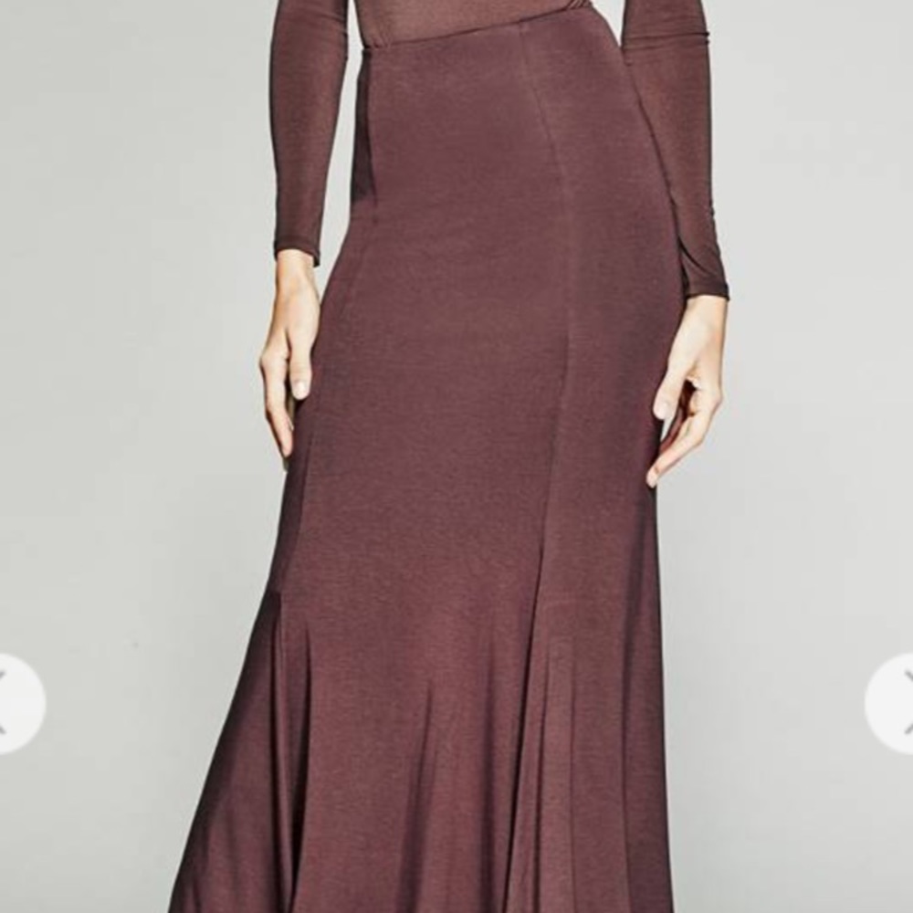 Long burgundy bodycon skirt