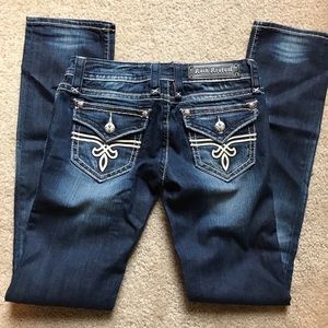 NWT Rock Revival Kristen Straight Leg Jean 27x34L