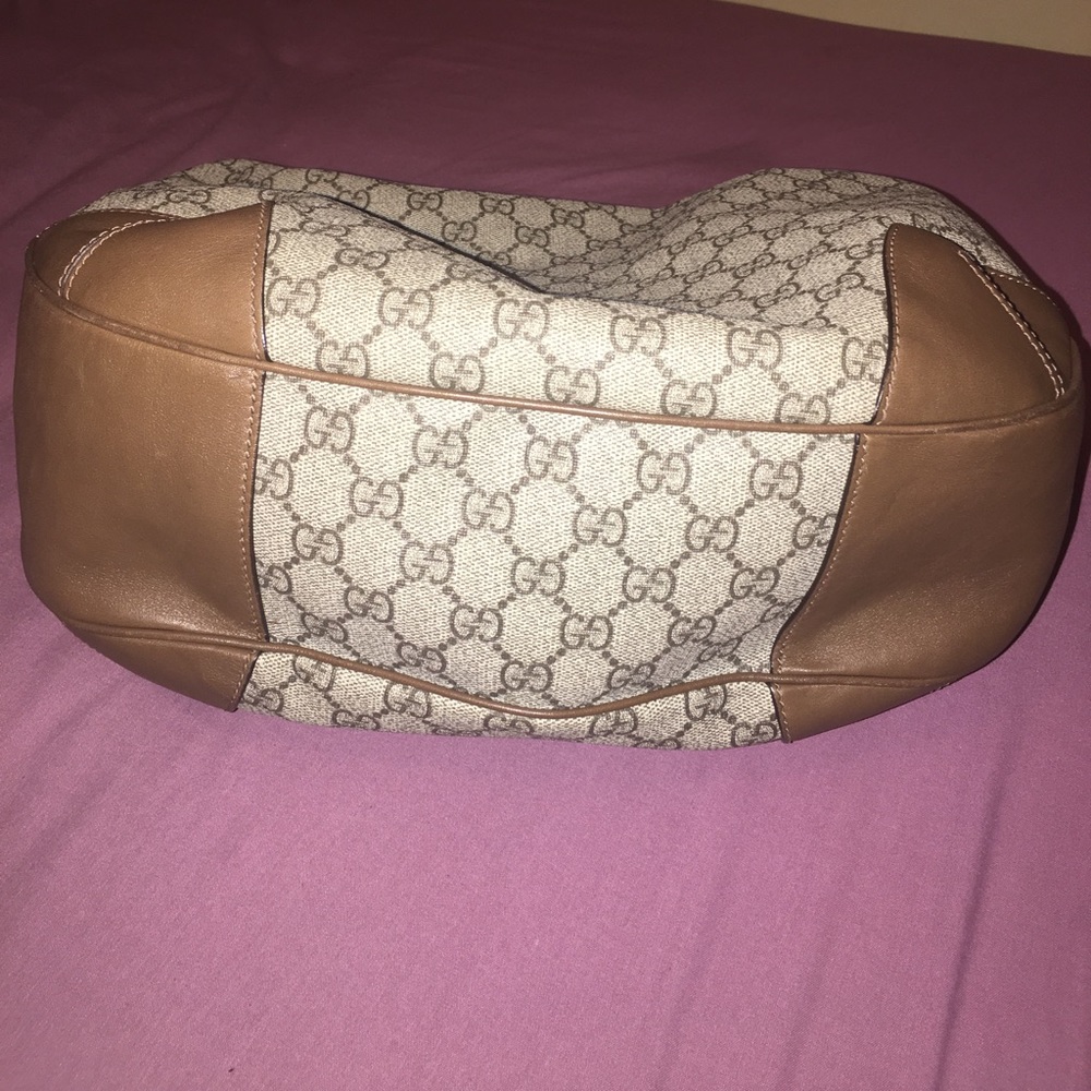 Gucci Shoulder Bag - Picture 5 of 8