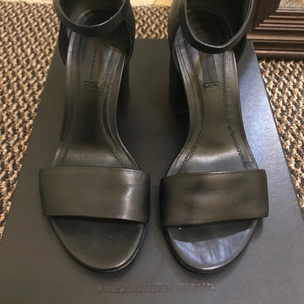 Alexander Wang Abby sandal in black