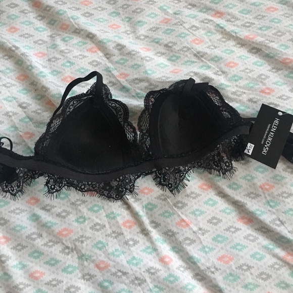 Bralette - Picture 2 of 3