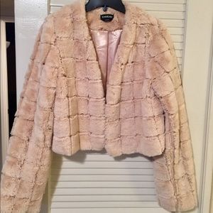 bebe Cropped Faux Fur Jacket in Champagne