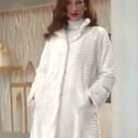 Dennis Basso A-line Textured Faux Fur Coat NWT - Picture 3 of 5