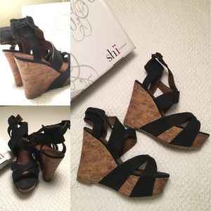 Shi by JOURNEY’s Strappy Sandal Wedge