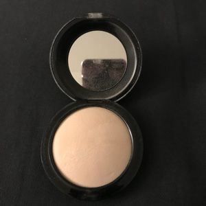 MAC Mineralize Skinfinish Natural Pressed Powder