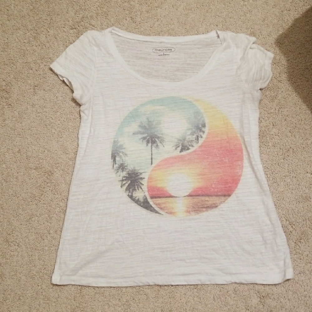 Maurices shirt