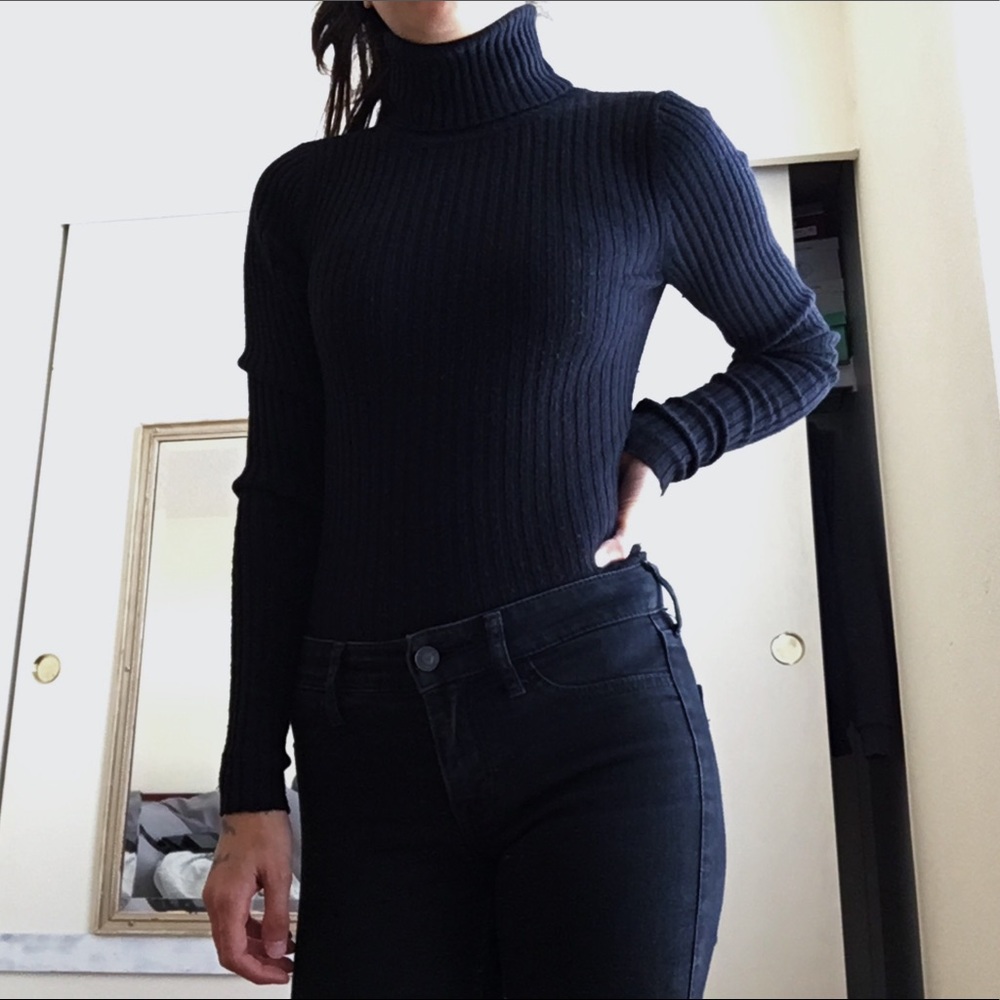 Express ribbed black turtleneck