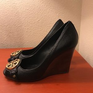 Tory Burch Letitia Wedge 95mm black