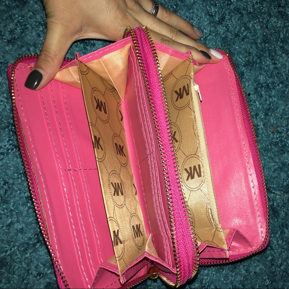 Wallet - Picture 2 of 3