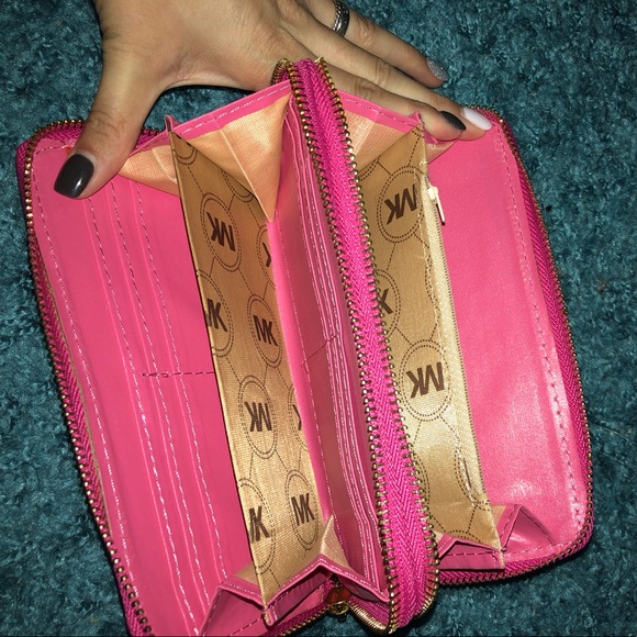 Wallet - Picture 2 of 3