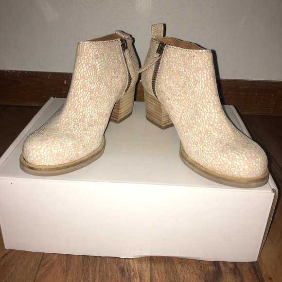 Urban Outfitters Shoes - Urban Outfitters Cooperative Booties