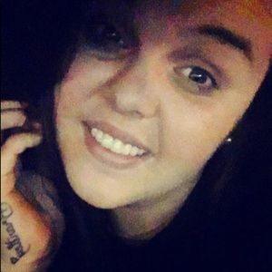 Meet your Posher, Devin