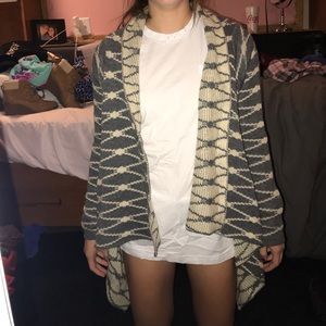 Comfy sweater. SMALL/MEDIUM