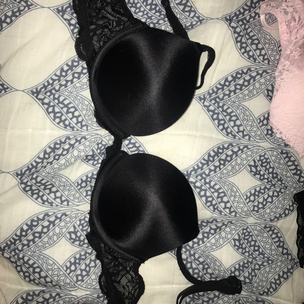 Black Victoria Secret Push-up Bra