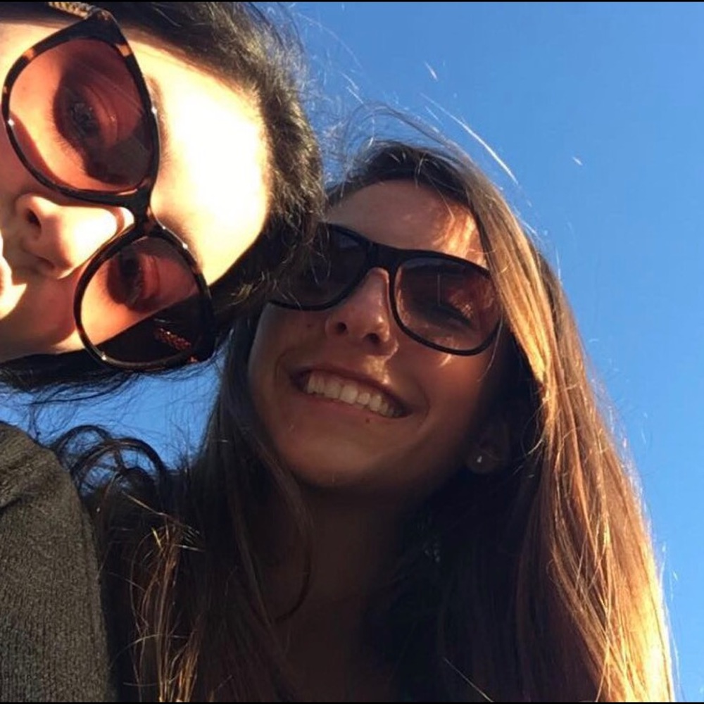 Meet your Posher, Toni