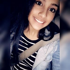 Meet your Posher, Ivis