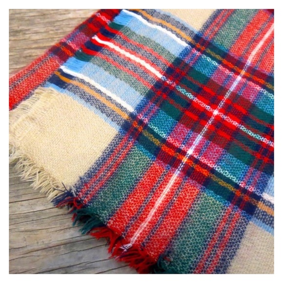 Plaid Blanket Scarf - Picture 4 of 4