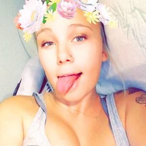 Meet your Posher, Alivia