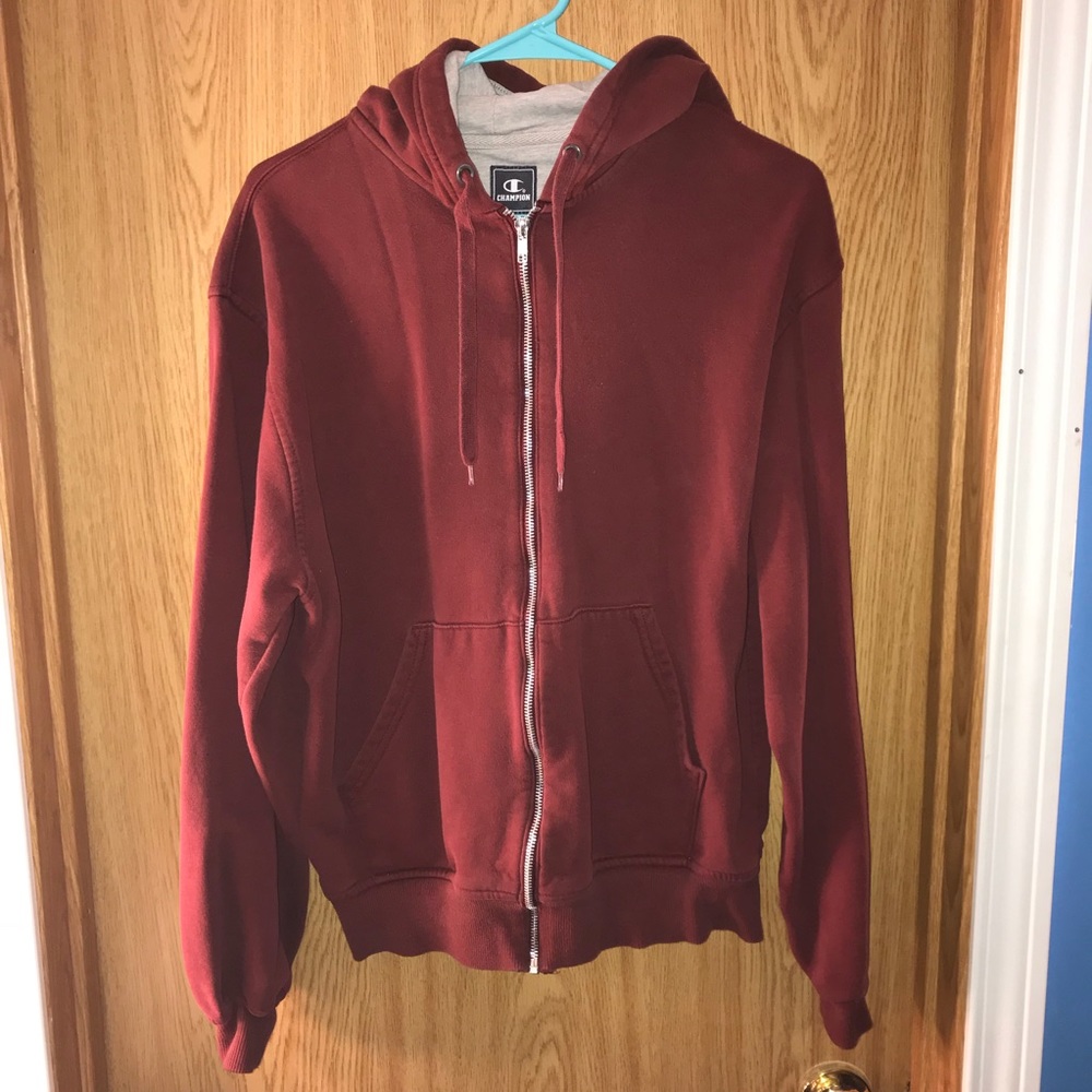 Champion - Picture 2 of 6