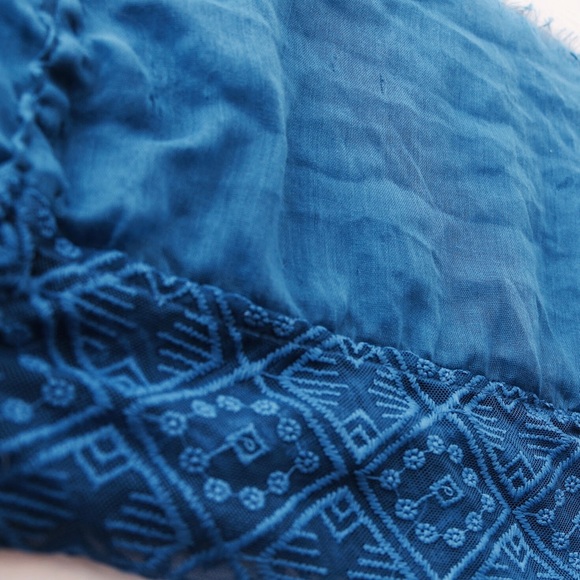 American Eagle Outfitters Lace Scarf - Picture 2 of 2