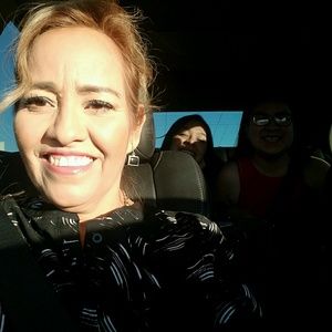 Meet your Posher, Luz