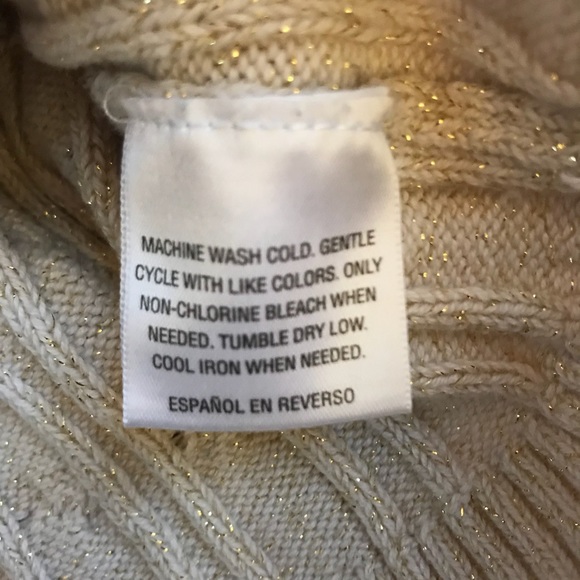 Ivory sweater with gold metallic for the holidays! - Picture 4 of 4