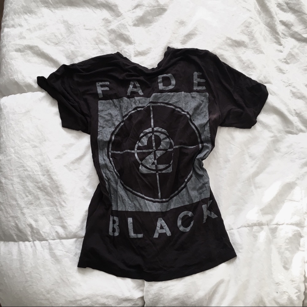 Black vintage tee