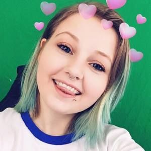 Meet your Posher, Kylie