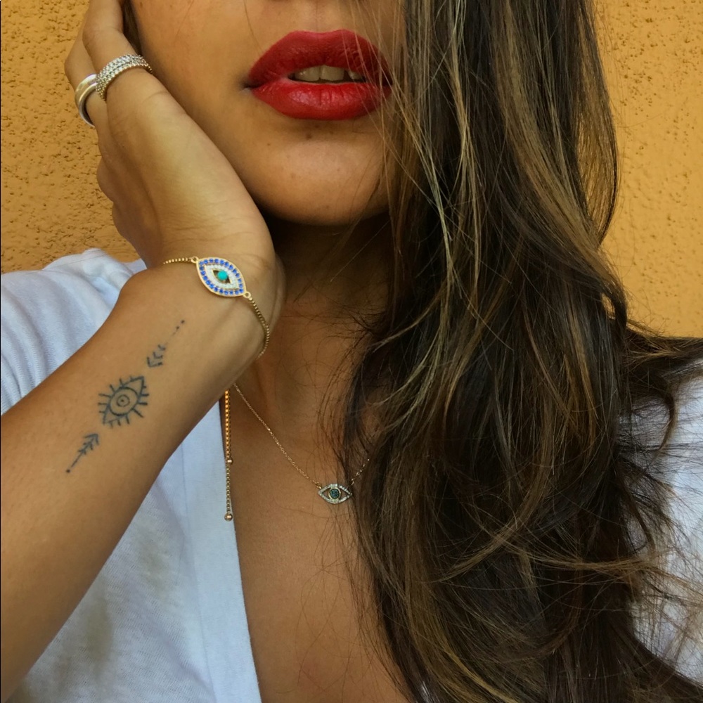 Meet your Posher, Dalia