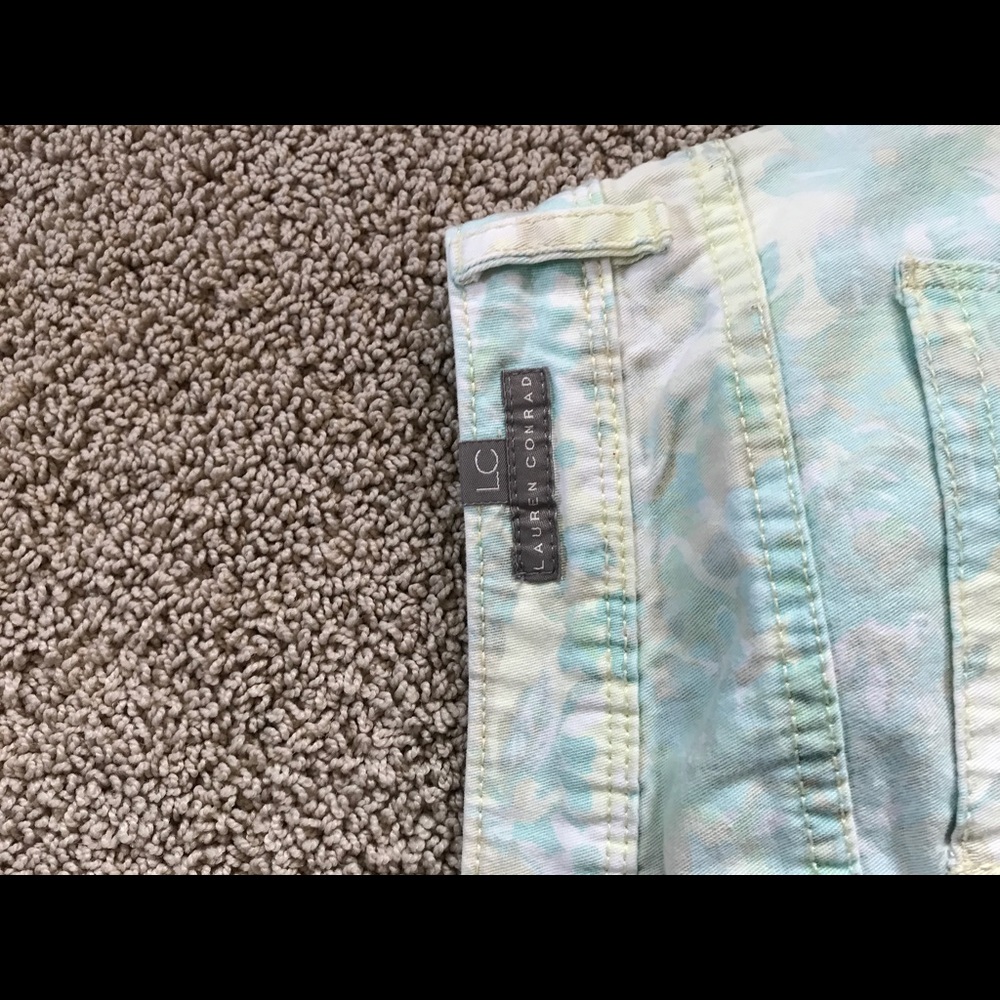 Pants - Picture 4 of 5