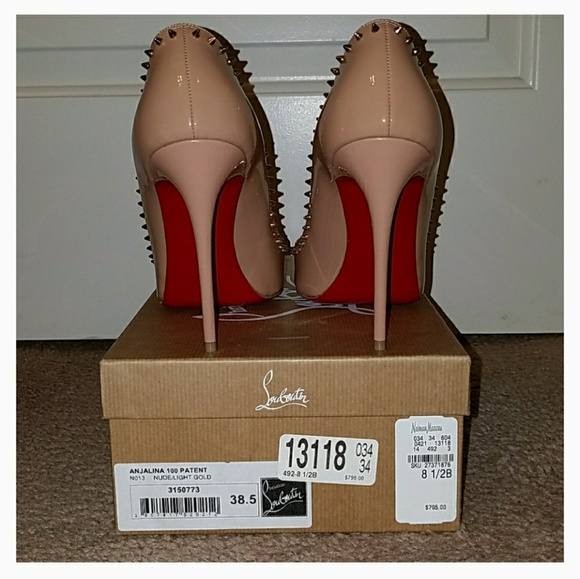 SOLD!!! Authentic Louboutin Anjalina 100 pumps - Picture 3 of 8