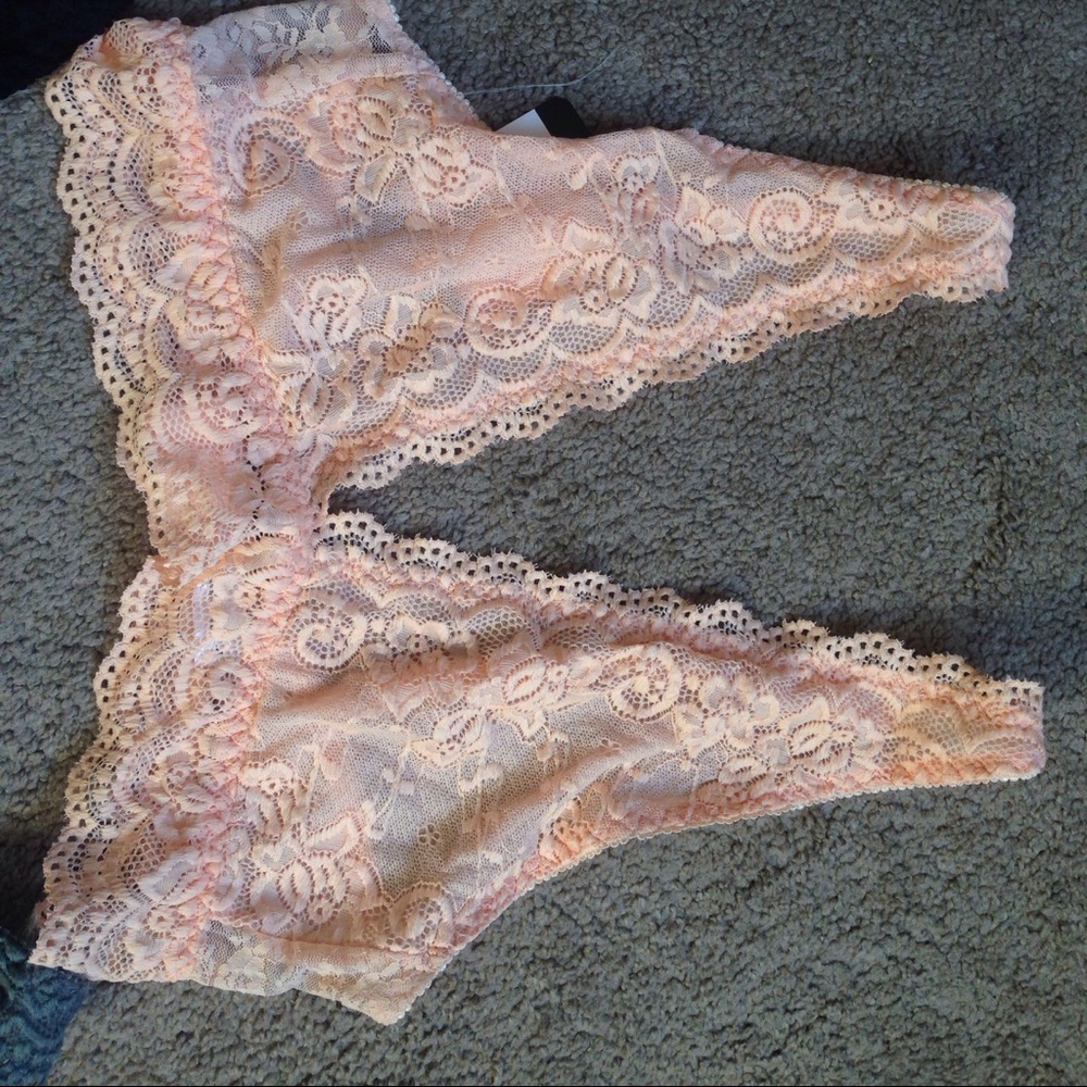 Never worn peach bralettes