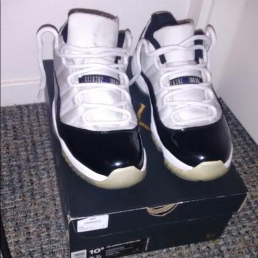 Jordan 11 concord low