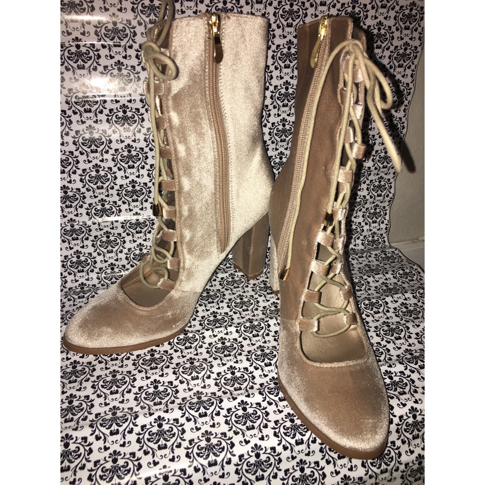 Taupe ankles chunky heel booties