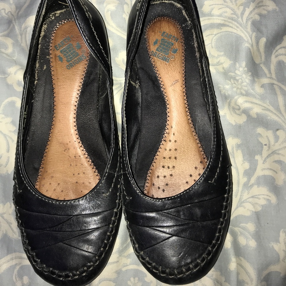 Black sandals size 5.5