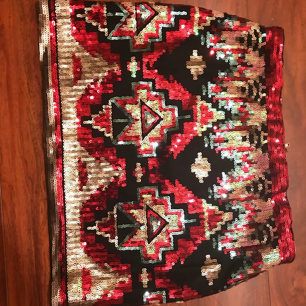 Night life , Sequence mini skirt