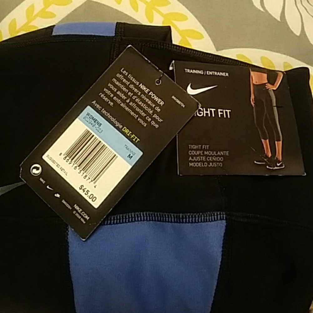 Nike Dri Fit Capri - Picture 4 of 7