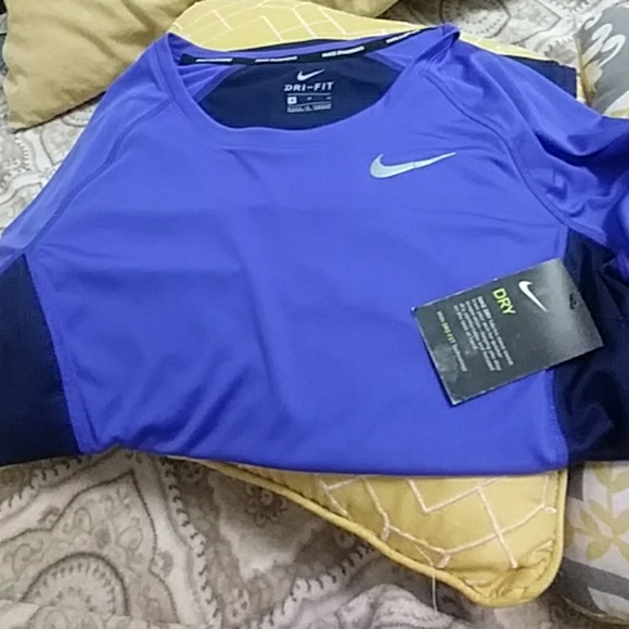 Nike Dri Fit Capri - Picture 6 of 7