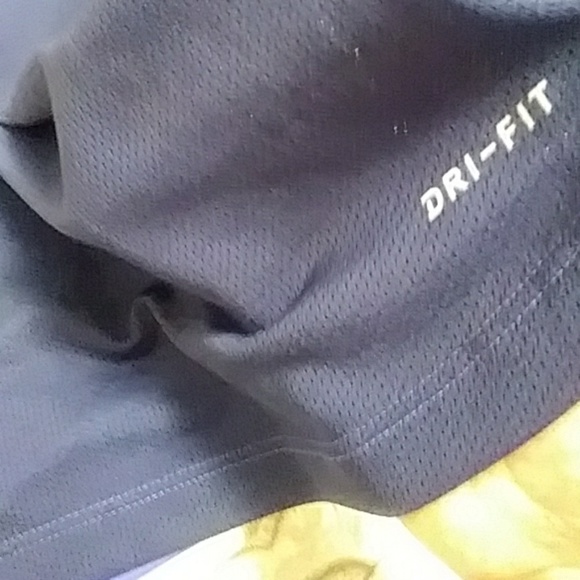 Nike Dri Fit Capri - Picture 7 of 7