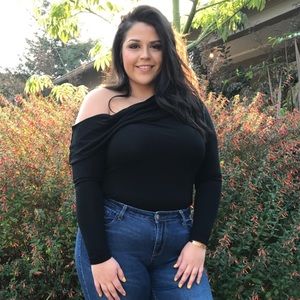Thaloa Top (Black)