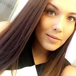 Meet your Posher, Jacqueline