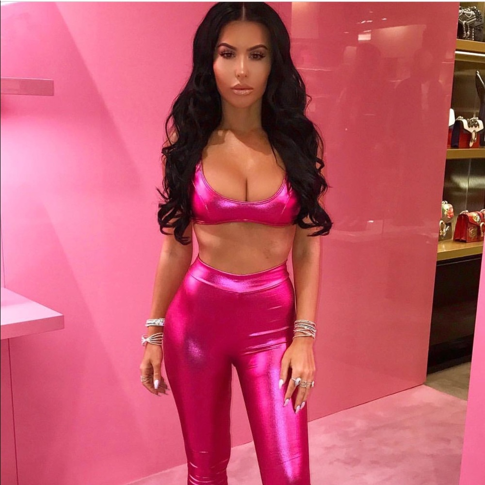 Pink - Picture 2 of 4