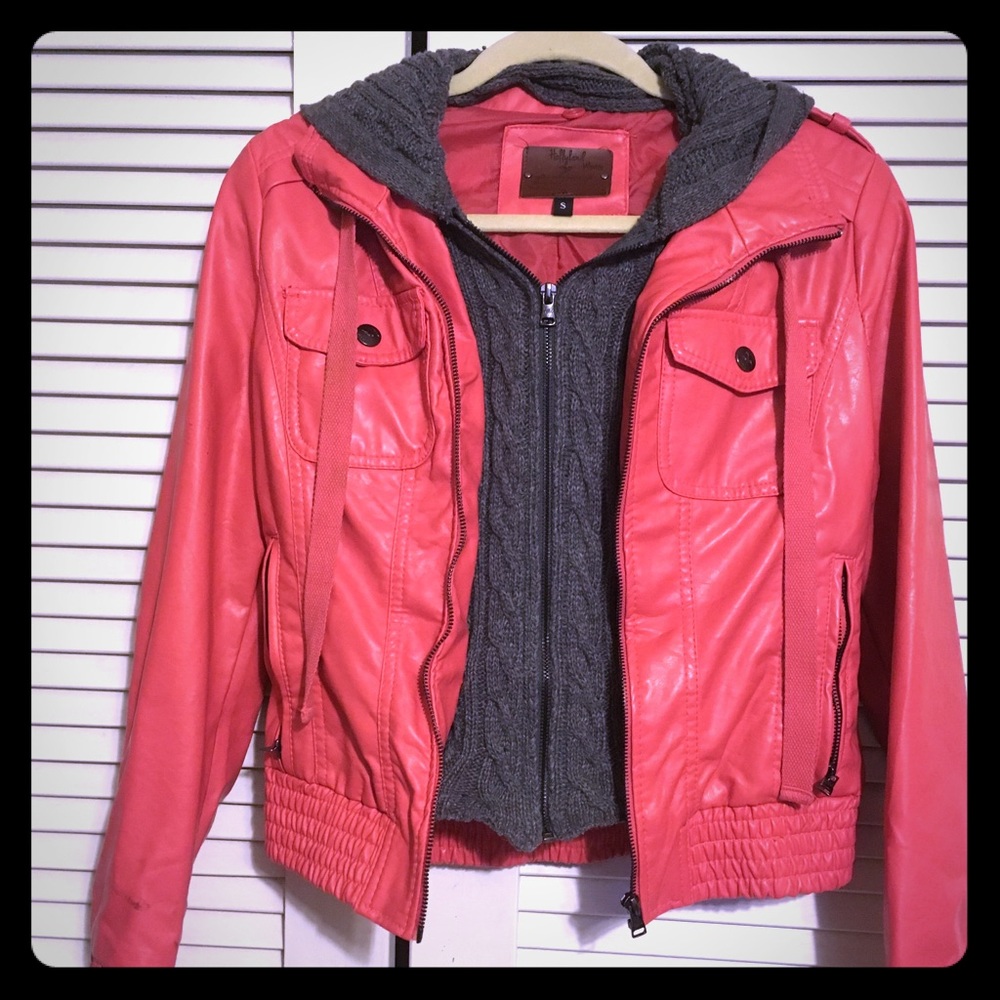Holly land Winter pink with grey sweater attached