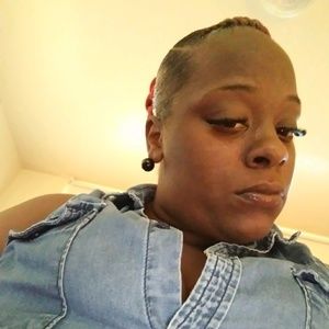 Meet your Posher, Brinae