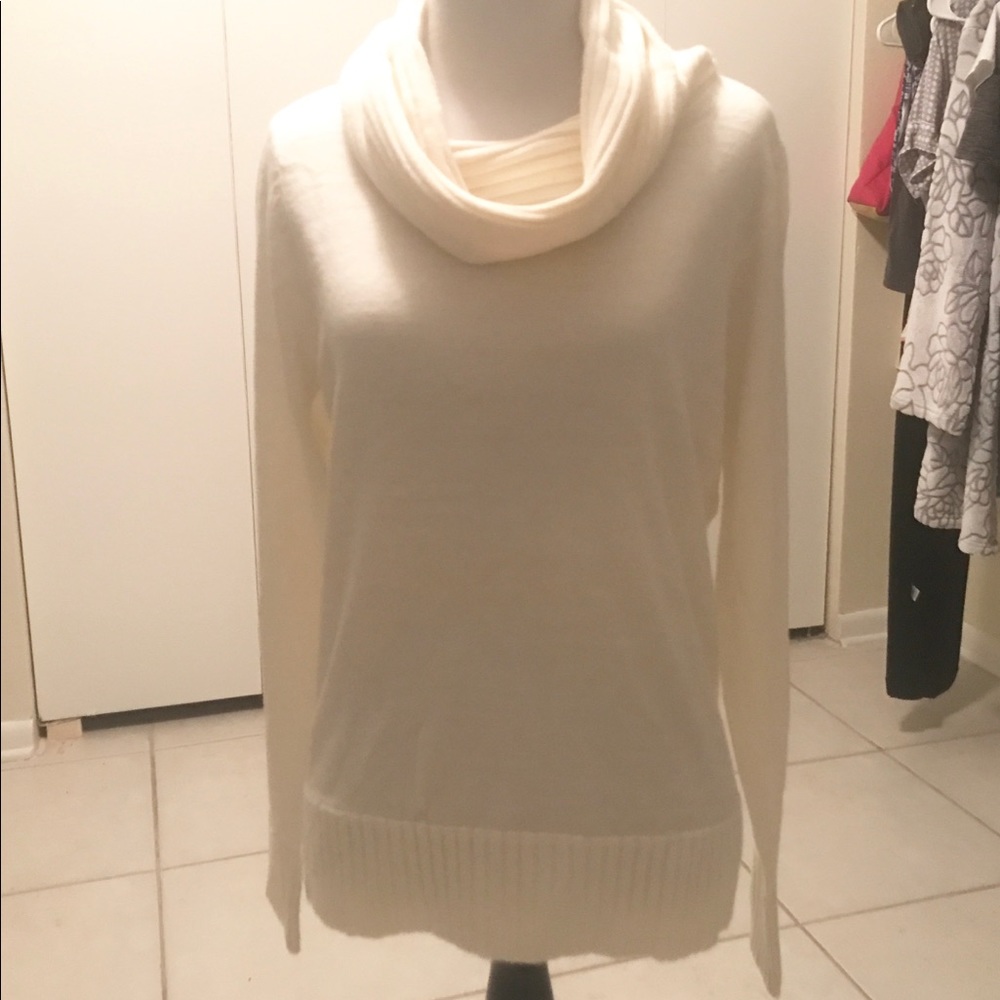Off white soft turtle neck sweater