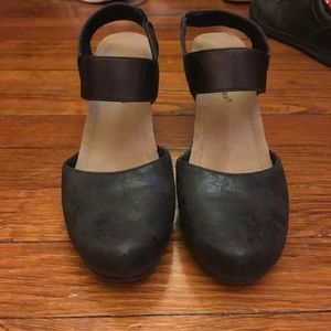 Pierre Dumas Platforms