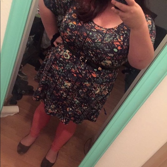 2XL/XXL - LuLaRoe - Perfect T - Picture 2 of 3