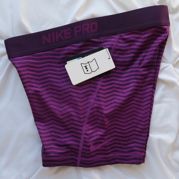 Nike Women's 3'' Pro Cool Compression Shorts - Picture 3 of 5