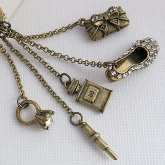 NEW Antique Bronze Looking Ladies Fashion Keychain - Picture 5 of 5